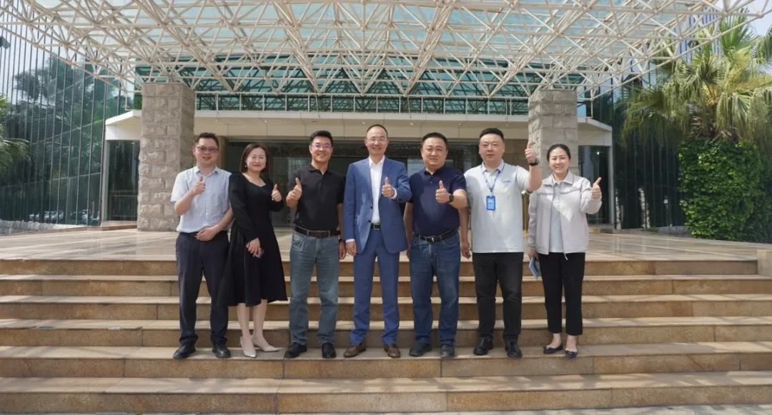 【企业新闻】四川鹭燕医药有限公司向柏承总经理一行莅临CBPAY官网药业进行业务互换